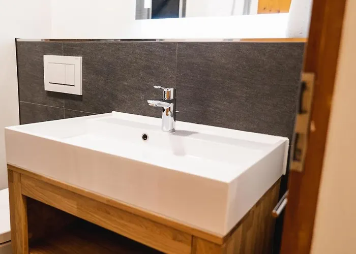 Wunderstay Alpine 403 Centric Balcony/view דאבוס